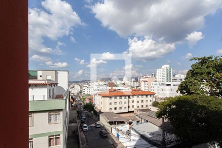 Vista do Quarto 1 de apartamento à venda com 2 quartos, 76m² em Sagrada Família, Belo Horizonte