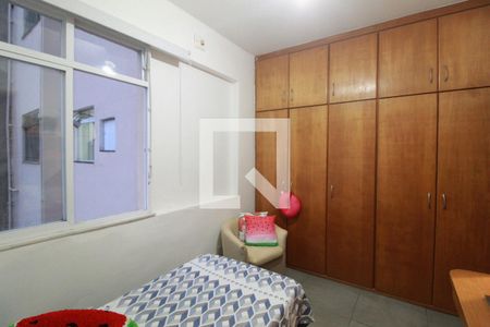 Quarto 1 de apartamento à venda com 2 quartos, 77m² em Copacabana, Rio de Janeiro