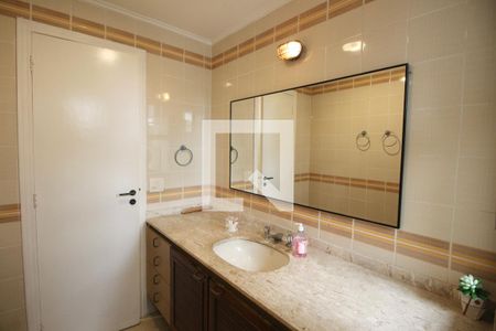 Apartamento para alugar com 180m², 3 quartos e 2 vagasBanheiro Social