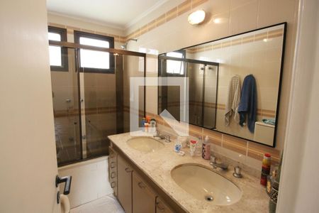 Apartamento para alugar com 180m², 3 quartos e 2 vagasBanheiro Suíte 