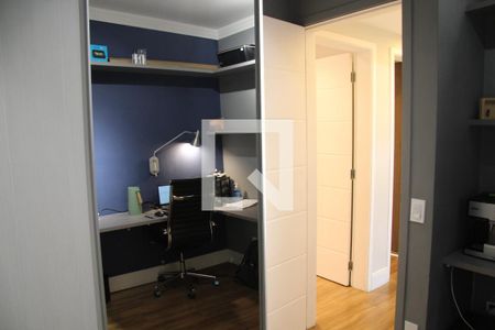 Apartamento à venda com 100m², 3 quartos e 2 vagasQuarto3