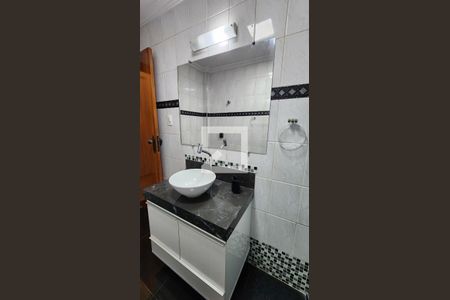 Apartamento para alugar com 97m², 3 quartos e 1 vagaDetalhe do banheiro