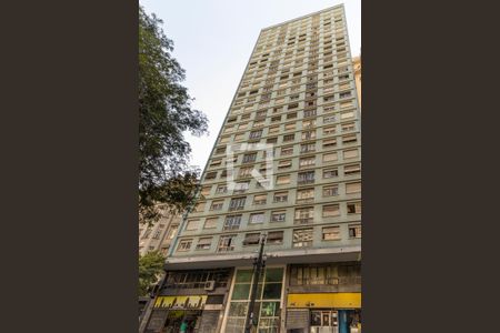 Apartamento à venda com 64m², 2 quartos e sem vaga Apartamento à venda com 64m², 2 quartos e sem vagaFachada