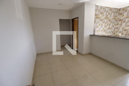 Sala de apartamento para alugar com 2 quartos, 55m² em Setor Habitacional Vicente Pires - Trecho 3, Brasília