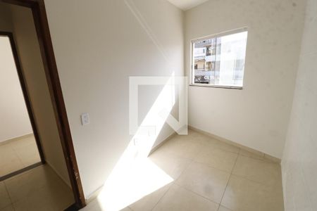 Quarto 1 de apartamento para alugar com 2 quartos, 55m² em Setor Habitacional Vicente Pires, Brasília