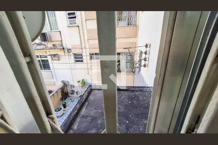 Vista Sala de apartamento para alugar com 2 quartos, 55m² em Irajá, Rio de Janeiro