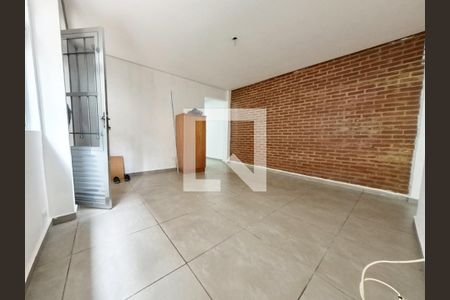 Sala de casa à venda com 4 quartos, 140m² em Pirituba, São Paulo