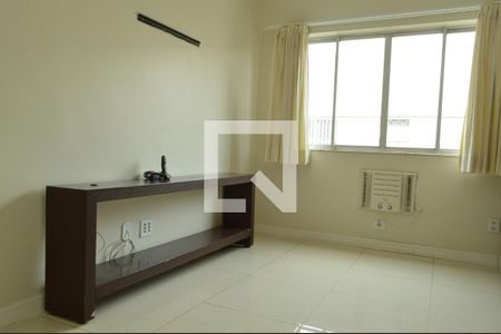 Suíte de apartamento para alugar com 3 quartos, 90m² em Taquara, Rio de Janeiro