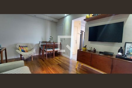 Sala de apartamento à venda com 2 quartos, 60m² em Campestre, Santo André