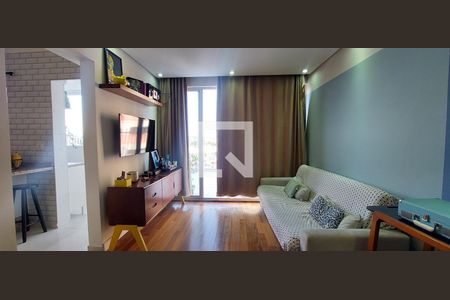 Sala de apartamento à venda com 2 quartos, 60m² em Campestre, Santo André