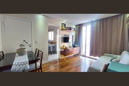 Sala de apartamento à venda com 2 quartos, 60m² em Campestre, Santo André