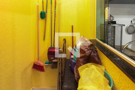 Casa de condomínio à venda com 85m², 2 quartos e 1 vaga Casa de condomínio à venda com 85m², 2 quartos e 1 vagaQuintal