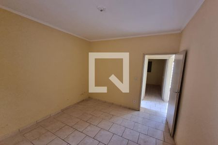 Dormitório 01 de casa para alugar com 2 quartos, 80m² em Antonio Marincek, Ribeirão Preto