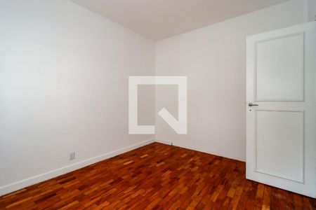 Apartamento à venda com 236m², 3 quartos e 1 vaga Apartamento à venda com 236m², 3 quartos e 1 vagaQuarto 2