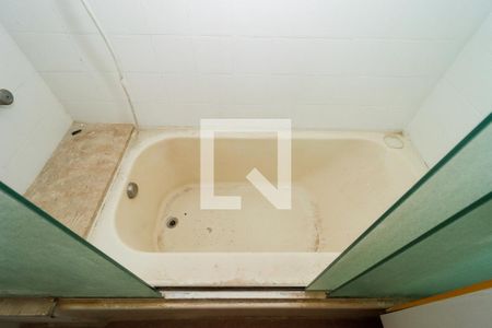 Apartamento à venda com 236m², 3 quartos e 1 vaga Apartamento à venda com 236m², 3 quartos e 1 vagaBanheiro da Suíte