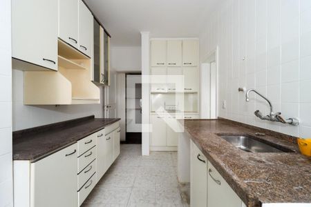 Apartamento à venda com 236m², 3 quartos e 1 vaga Apartamento à venda com 236m², 3 quartos e 1 vagaCozinha