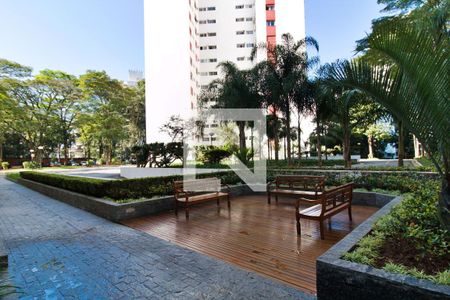 Apartamento à venda com 236m², 3 quartos e 1 vaga Apartamento à venda com 236m², 3 quartos e 1 vagaÁrea comum