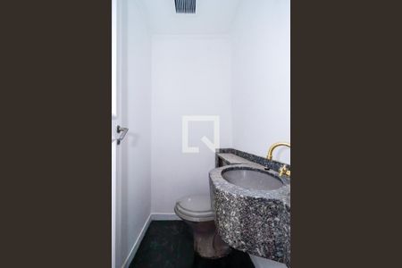 Apartamento à venda com 236m², 3 quartos e 1 vaga Apartamento à venda com 236m², 3 quartos e 1 vagaLavabo