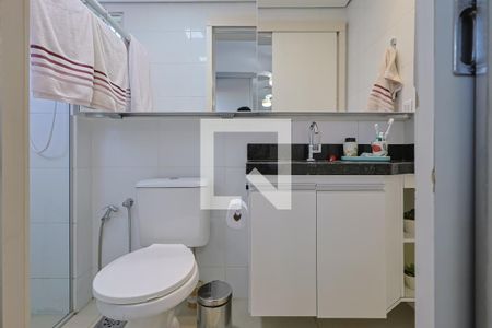 Banheiro da Suíte 1 de apartamento à venda com 2 quartos, 70m² em Ipiranga, Belo Horizonte