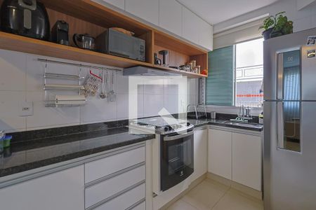 Cozinha de apartamento à venda com 2 quartos, 70m² em Ipiranga, Belo Horizonte