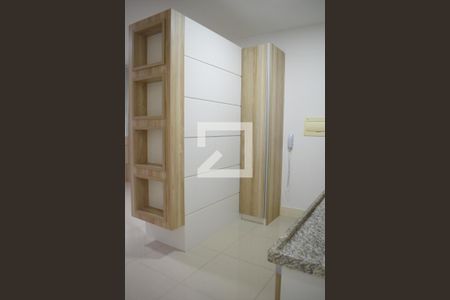 Cozinha de apartamento para alugar com 1 quarto, 32m² em Centro Cívico, Curitiba