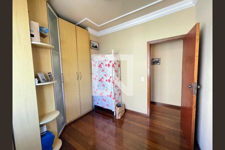 Apartamento à venda com 160m², 4 quartos e 2 vagasQuarto 2