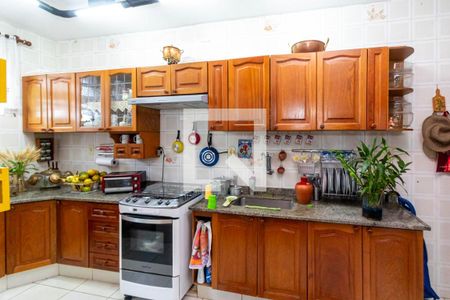 Apartamento à venda com 180m², 4 quartos e 2 vagas Apartamento à venda com 180m², 4 quartos e 2 vagasCozinha