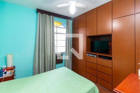 Apartamento à venda com 180m², 4 quartos e 2 vagas Apartamento à venda com 180m², 4 quartos e 2 vagasQuarto 3