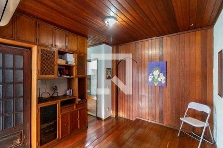 Apartamento à venda com 180m², 4 quartos e 2 vagas Apartamento à venda com 180m², 4 quartos e 2 vagasSuíte