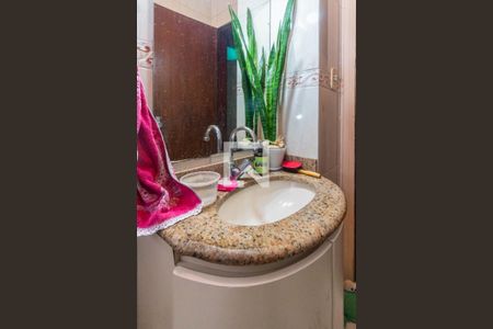 Apartamento à venda com 180m², 4 quartos e 2 vagas Apartamento à venda com 180m², 4 quartos e 2 vagasBanheiro