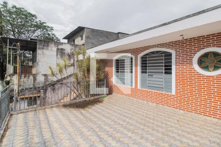Casa para alugar com 120m², 2 quartos e 1 vaga Casa para alugar com 120m², 2 quartos e 1 vagaSacada