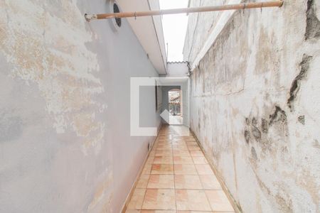 Casa para alugar com 120m², 2 quartos e 1 vaga Casa para alugar com 120m², 2 quartos e 1 vagaCorredor