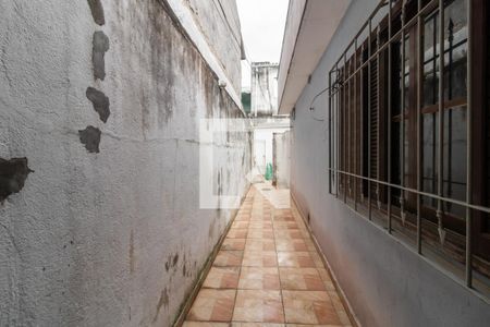 Casa para alugar com 120m², 2 quartos e 1 vaga Casa para alugar com 120m², 2 quartos e 1 vagaCorredor