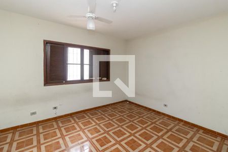 Quarto 1 de casa para alugar com 2 quartos, 120m² em Parque Cisper, São Paulo