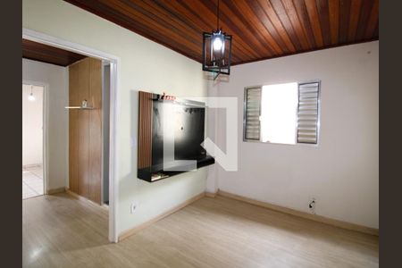 Sala de casa para alugar com 2 quartos, 60m² em Vila Nilo, São Paulo