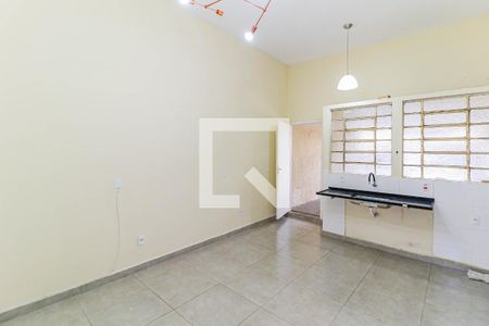 Cozinha de casa para alugar com 1 quarto, 45m² em Chácara Santo Antônio (zona Sul), São Paulo