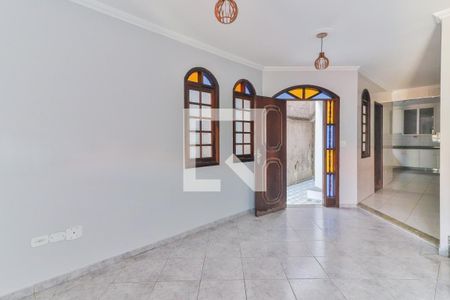 Sala de casa para alugar com 4 quartos, 210m² em Vila Dalva, São Paulo