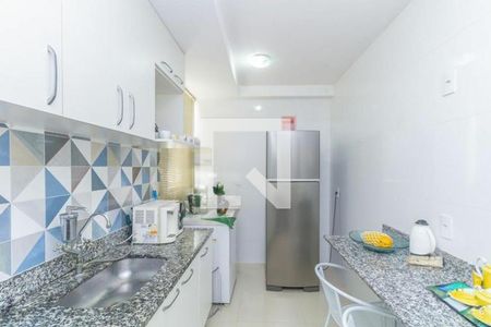 Cozinha de apartamento à venda com 3 quartos, 74m² em São Luiz, Belo Horizonte
