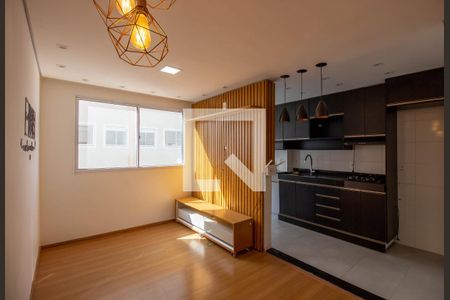 Sala de apartamento para alugar com 2 quartos, 43m² em Colônia (zona Leste), São Paulo