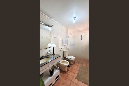 Banheiro de apartamento para alugar com 1 quarto, 180m² em Vila Lídia, Campinas
