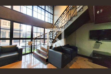 Apartamento para alugar com 180m², 1 quarto e sem vagaHall social