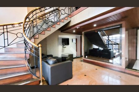 Apartamento para alugar com 180m², 1 quarto e sem vagaHall social