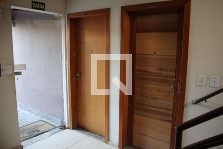 Apartamento para alugar com 74m², 2 quartos e 1 vagaCorredor