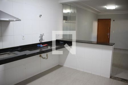 Apartamento para alugar com 74m², 2 quartos e 1 vagaCozinha 