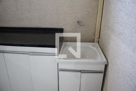 Apartamento para alugar com 74m², 2 quartos e 1 vagaÁrea de serviço 