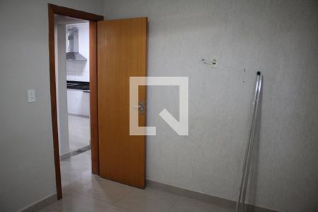 Apartamento para alugar com 74m², 2 quartos e 1 vagaQuarto