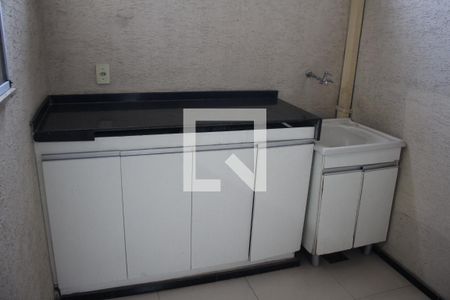 Apartamento para alugar com 74m², 2 quartos e 1 vagaÁrea de serviço 