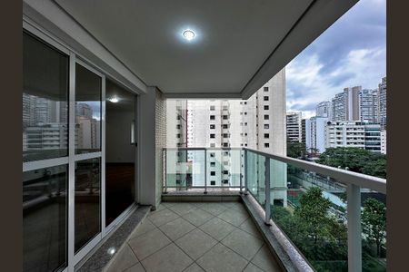 Sacada de apartamento para alugar com 3 quartos, 157m² em Campo Belo, São Paulo