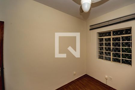 Casa para alugar com 3 quartos, 110m² em Santa Amelia, Belo Horizonte