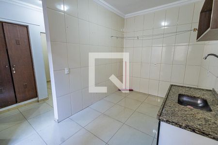 Casa para alugar com 110m², 3 quartos e 1 vagaÁrea de serviço